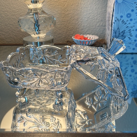 Vintage Clear Footed Lidded Candy Jar - Picture 3 of 7